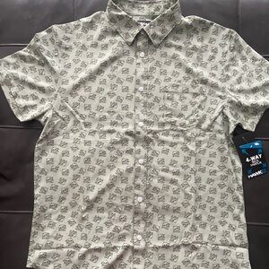 Tony Hawk Men’s  Button Up Shirt Skull Print Size Large